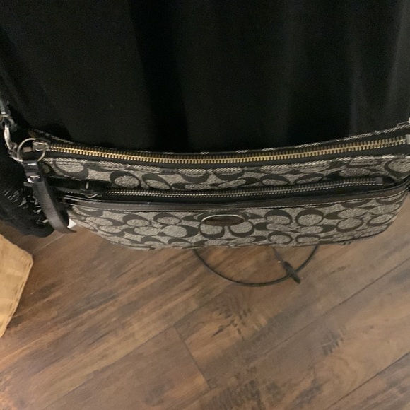 Coach Grey/Black Signature Crossbody Canvas with leather trim - Picture 4 of 11